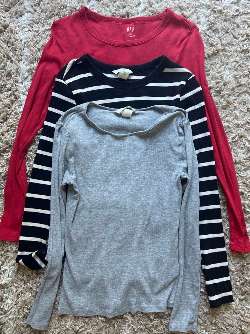 GAP and H&M Long Sleeve Crewneck Shirt bundle